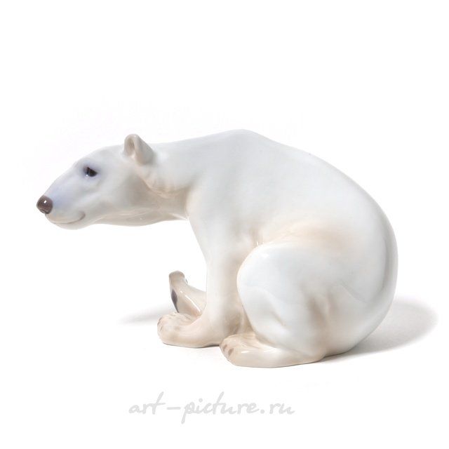 Сидящий полярный белый медведь. Дания, г. Копенгаген, Bing & Grondahl. 1915г.