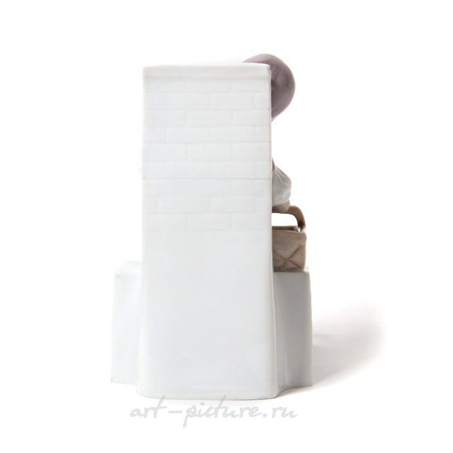 Девочка со спичками. Дания, г. Копенгаген, Bing & Grondahl