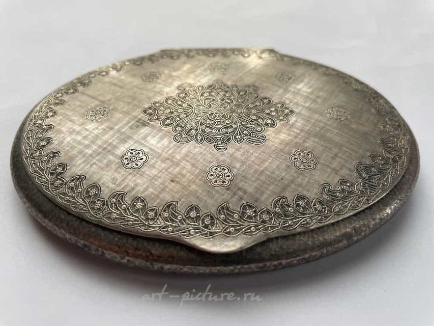 Шкатулка ювелирного дома Буччеллати (Buccellati)