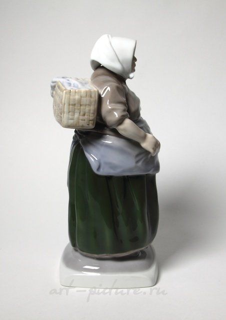 Жена рыбака. Дания, г. Копенгаген, Bing & Grondahl