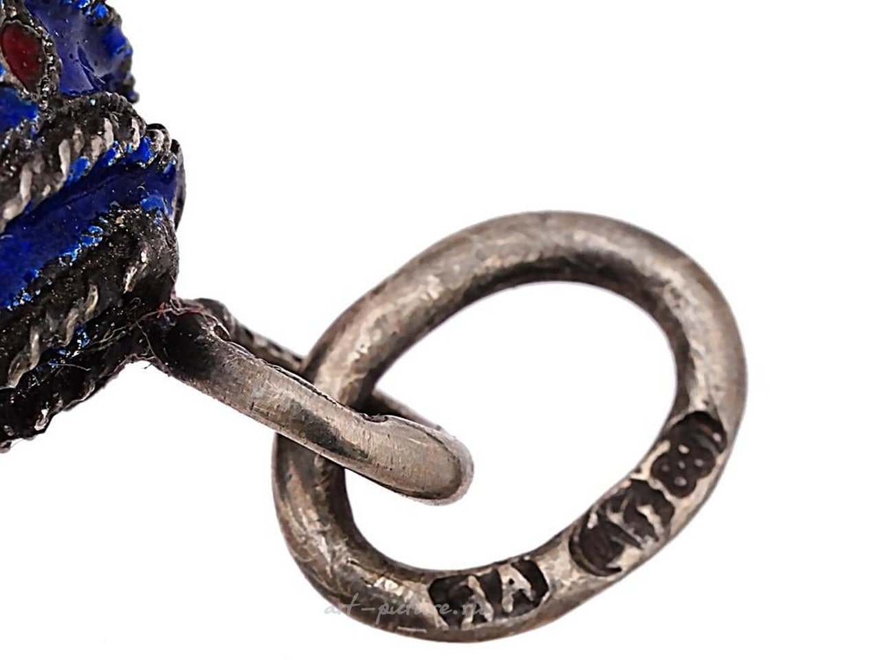 Русское серебро , Русская серебряная подвеска в форме яйца с позолотой и эмалью