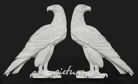 Макс Эссер: рельефные изображения орлов "Адлер"