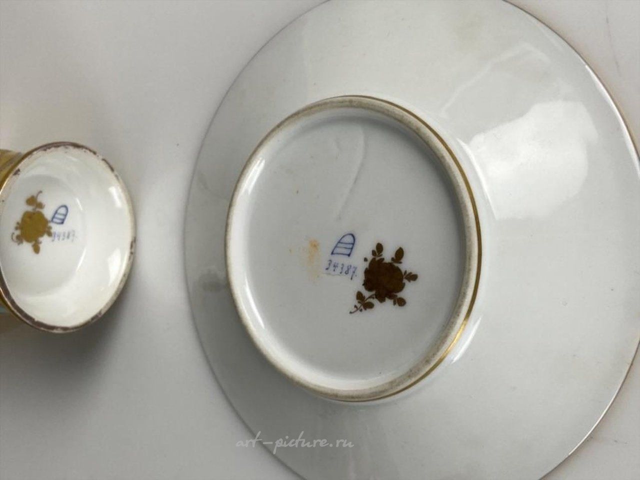 Royal Vienna , Фарфоровая чашка и блюдце от Royal Vienna, около 1900 года