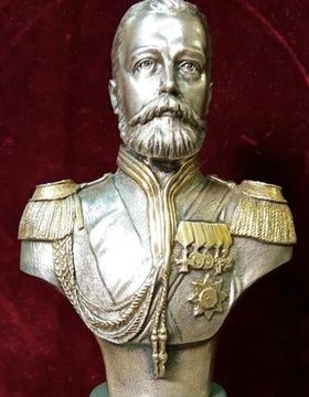 buy The translation of "Серебряный бюст Николай II" into English is "Silver bust of Nicholas II."