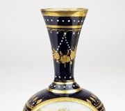 Ваза королевской Вены: размеры и материал