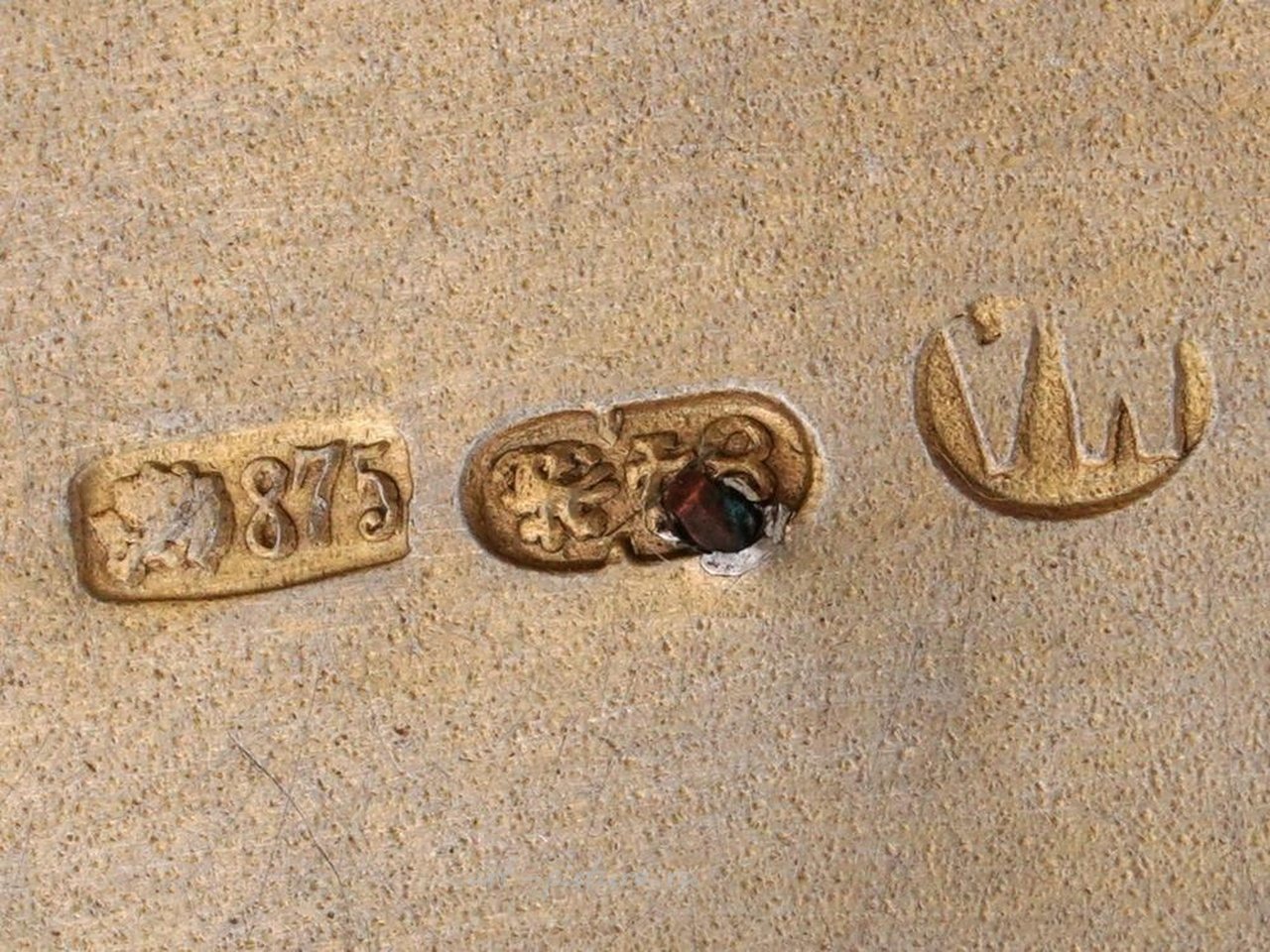 Русское серебро , Серебряный позолоченный и ниелловый сигаретный кейс