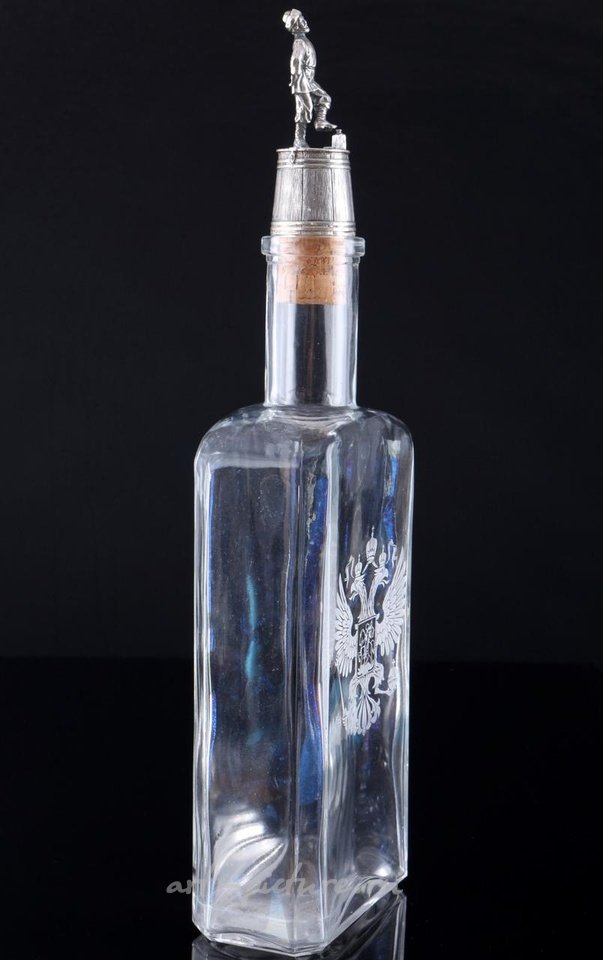 Русское серебро , Серебряный графин "Русский золотник" 84 пробы с двуглавым орлом