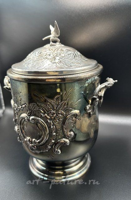 Silver ice vase (ice bucket), double-walled with a glass thermos liner. Art Nouveau.