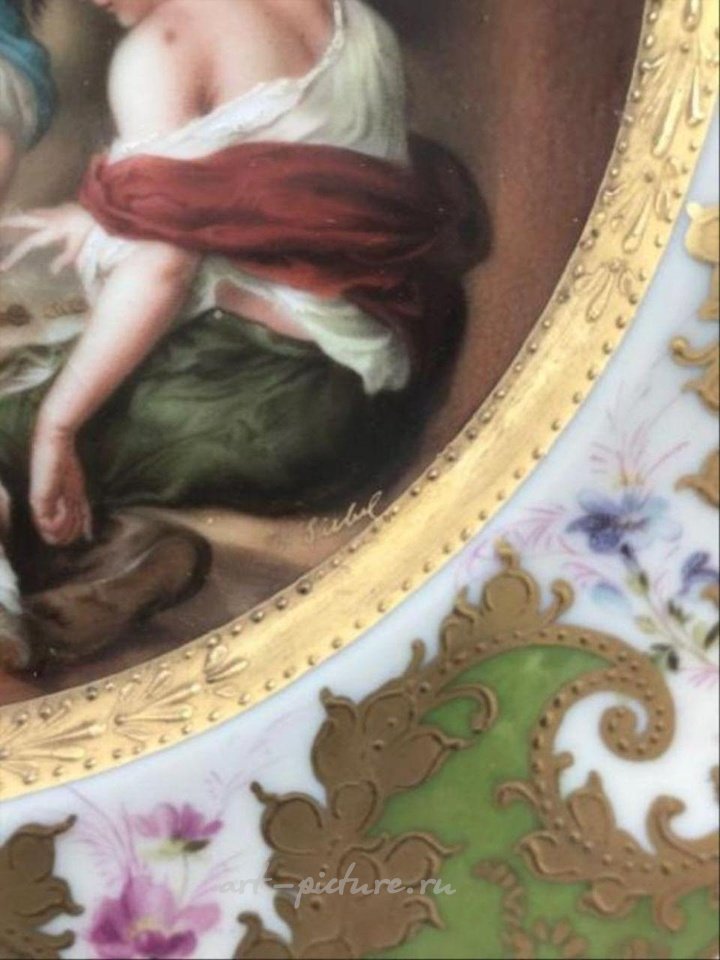 Royal Vienna , Фарфоровая продукция Royal Vienna Austria с подписью на кабинетной тарелке