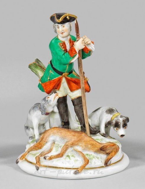 Охотник с собаками и убитым оленем: фарфоровая группа Мейсен