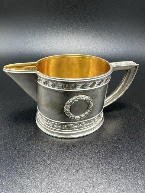 Молочник производства ювелирной мастерской К.Фаберже, Российская империя