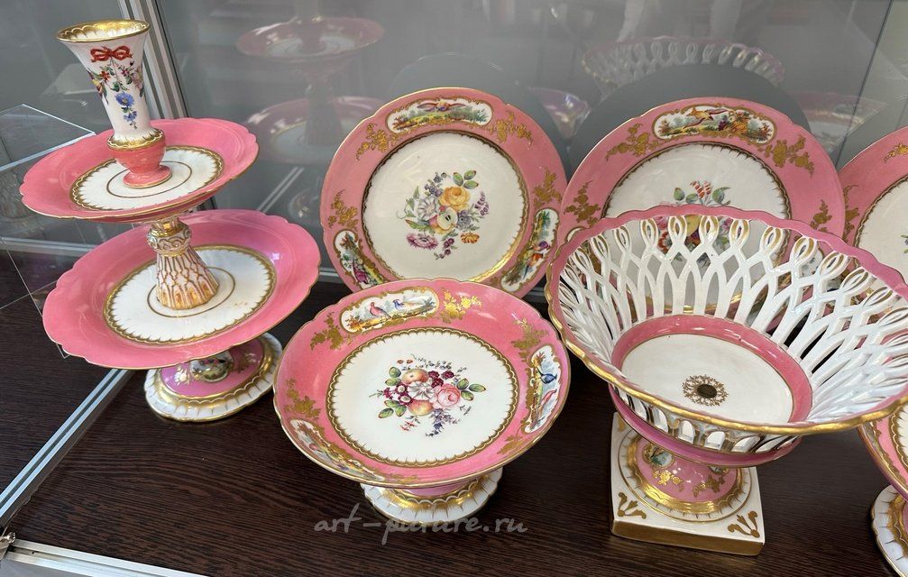 Сервиз десертный “Роза Помпадур. Севр Цветы и птицы” SEVRES СЕВР
