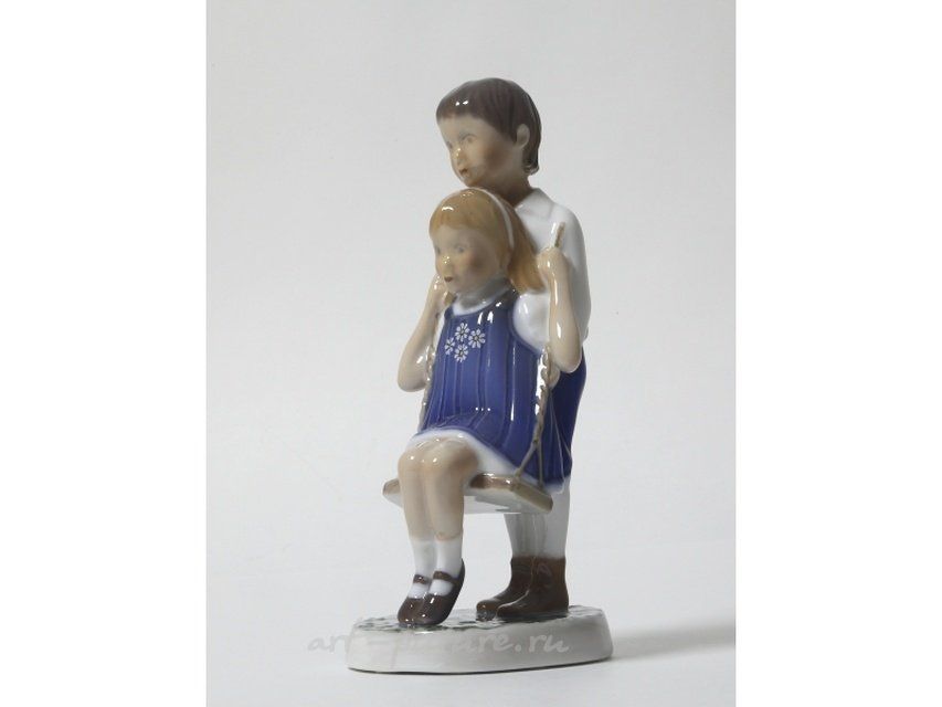 Радостный полет. Дания, г. Копенгаген, Bing & Grondahl