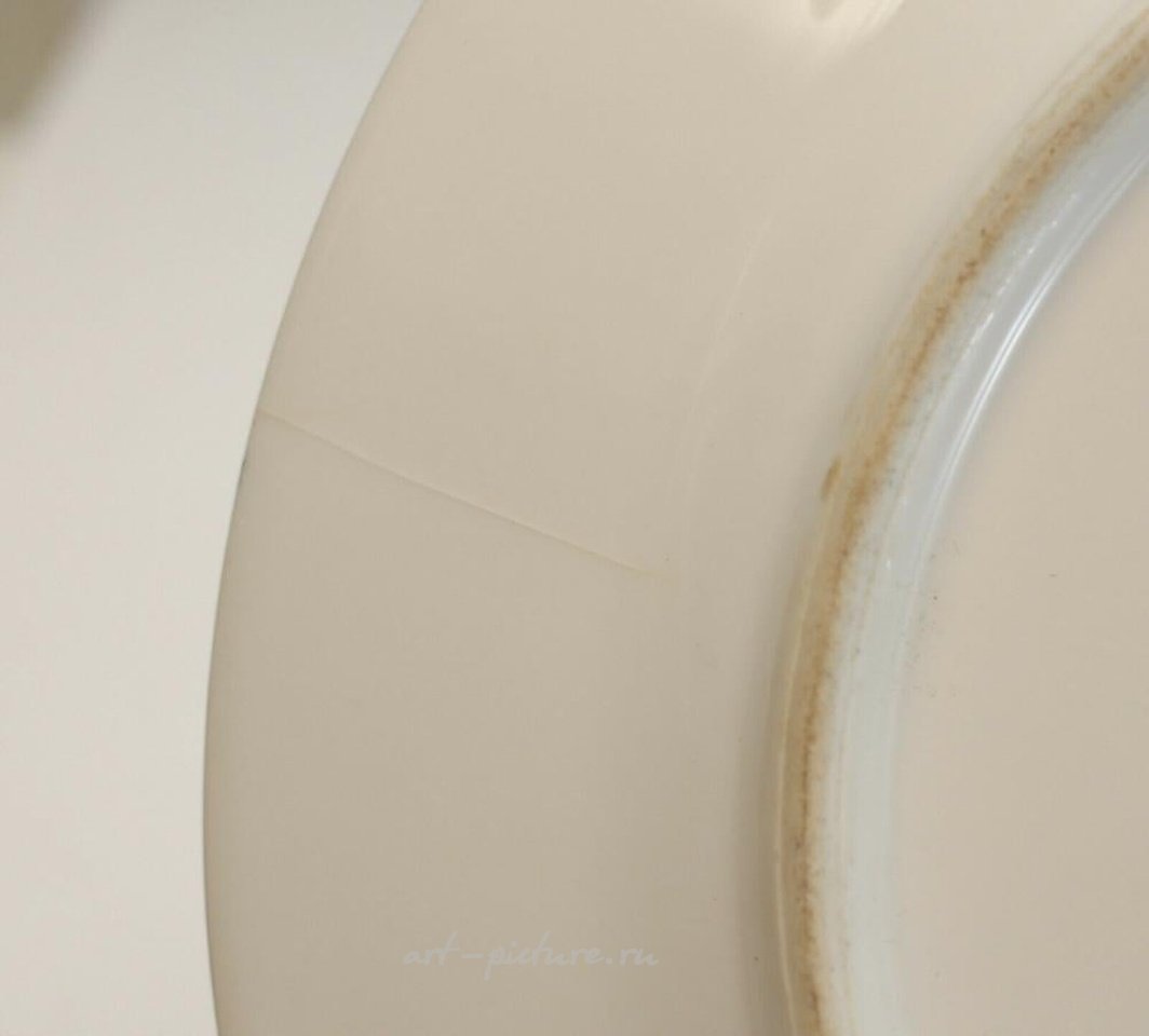 Royal Vienna , Фарфоровая тарелка Royal Vienna с Иудифью, примерно 1900 год