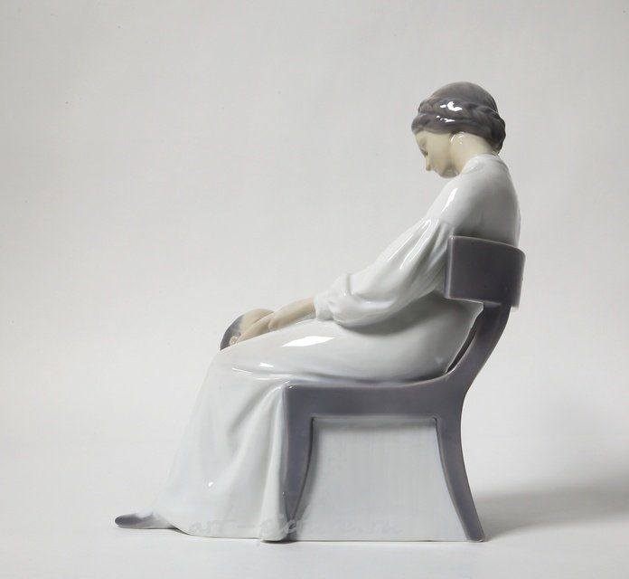 Мама Дики. Дания, г. Копенгаген, Bing & Grondahl