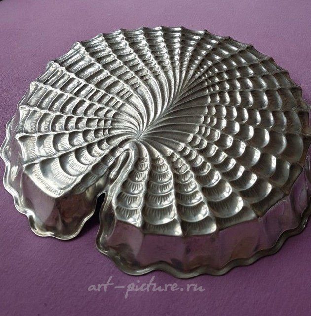 Серебряная тарелка лист водяной лилии Buccellati серебро 30 см.
