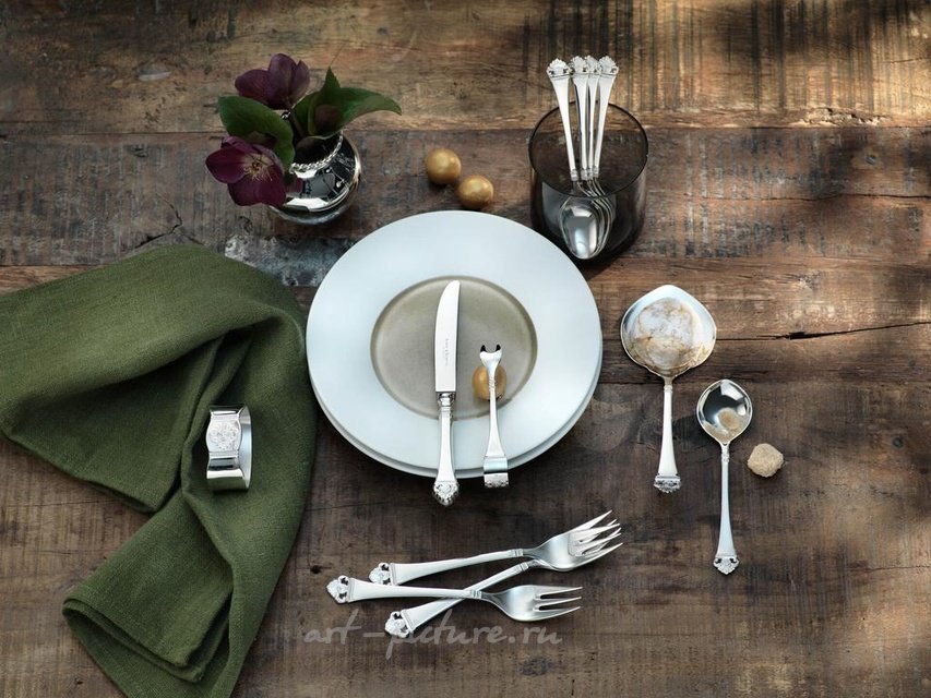 Столовый набор Rosenmuster от Robbe Berking из 30 предметов (серебро 925 пробы, частично позолоченный).