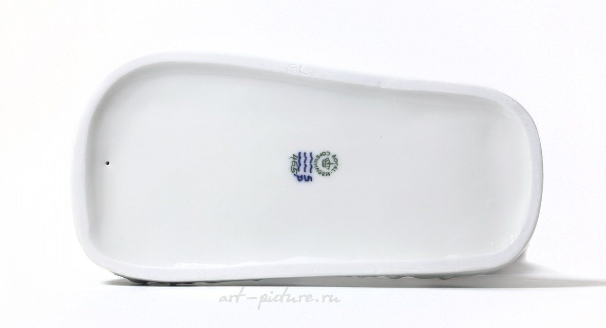 Молодая косуля. Дания, г. Копенгаген, Royal Copenhagen