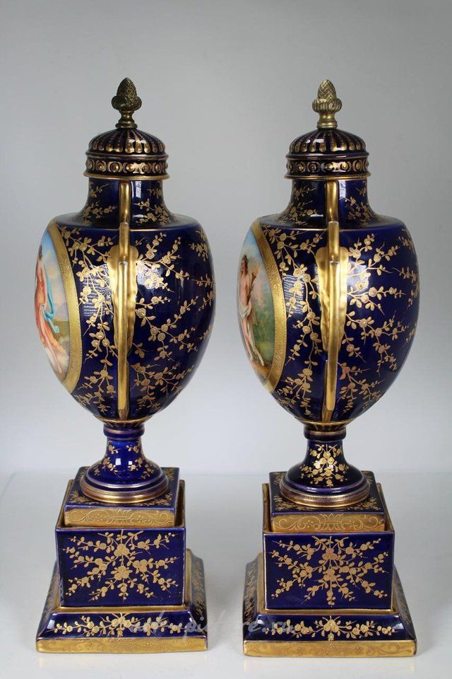 Royal Vienna , Исключительные антикварные фарфоровые кубки Royal Vienna