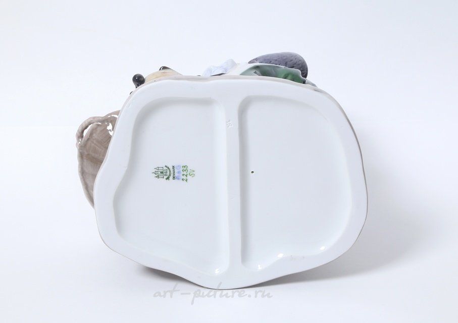 Рыбная лавка. Дания, г. Копенгаген, Bing & Grondahl