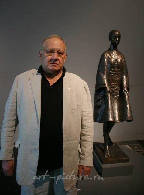 Бегущая по волнам (маленькая). 2006. Бронза. 59x17x19 см