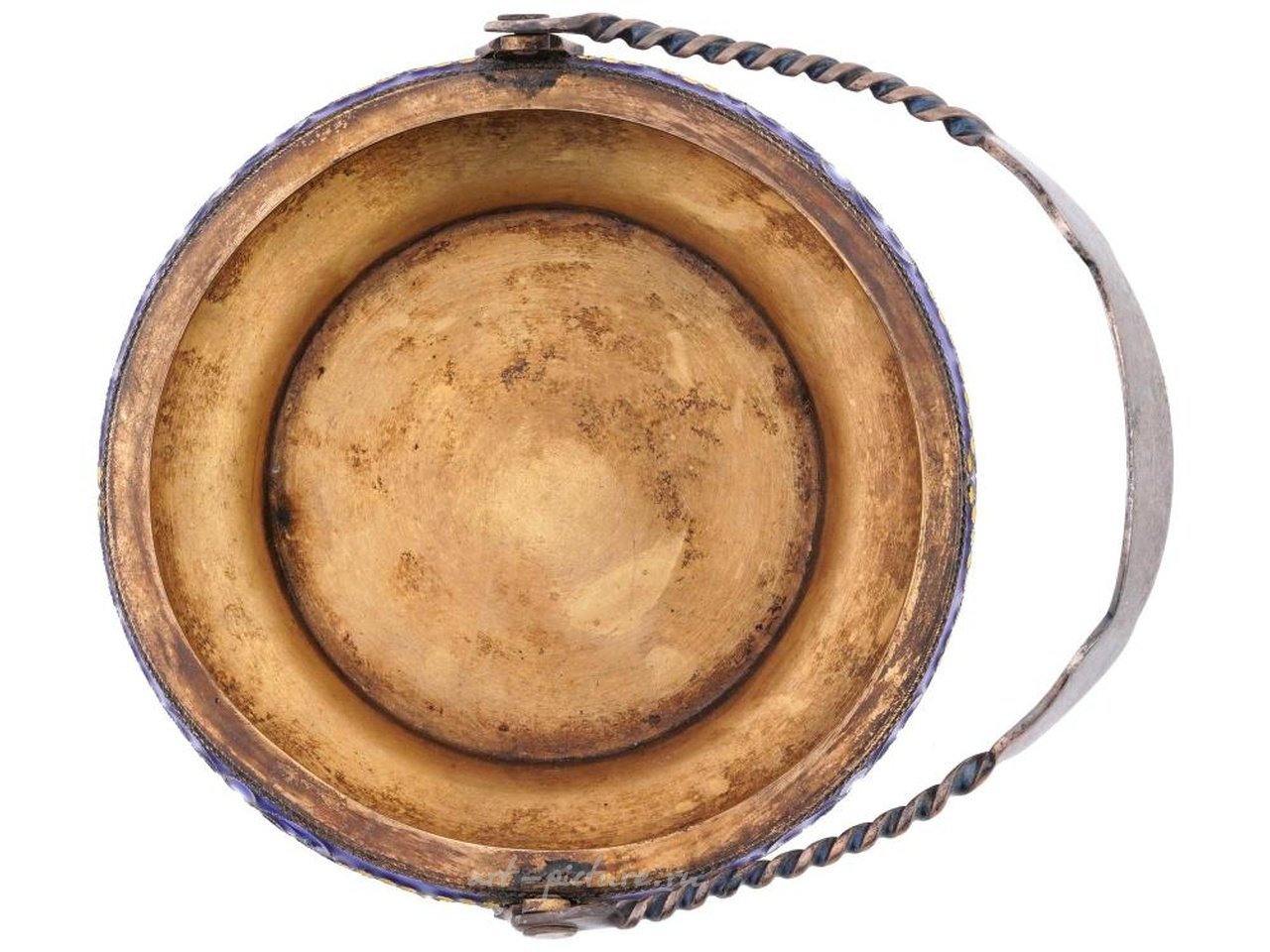 Русское серебро , Советская эпоха: золоченая серебряная конфетница или сахарница