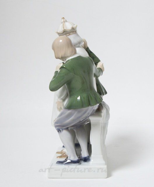 Новая одежка короля. Дания, г. Копенгаген, Royal Copenhagen