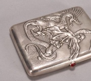 Русский серебряный сигаретный кейс.