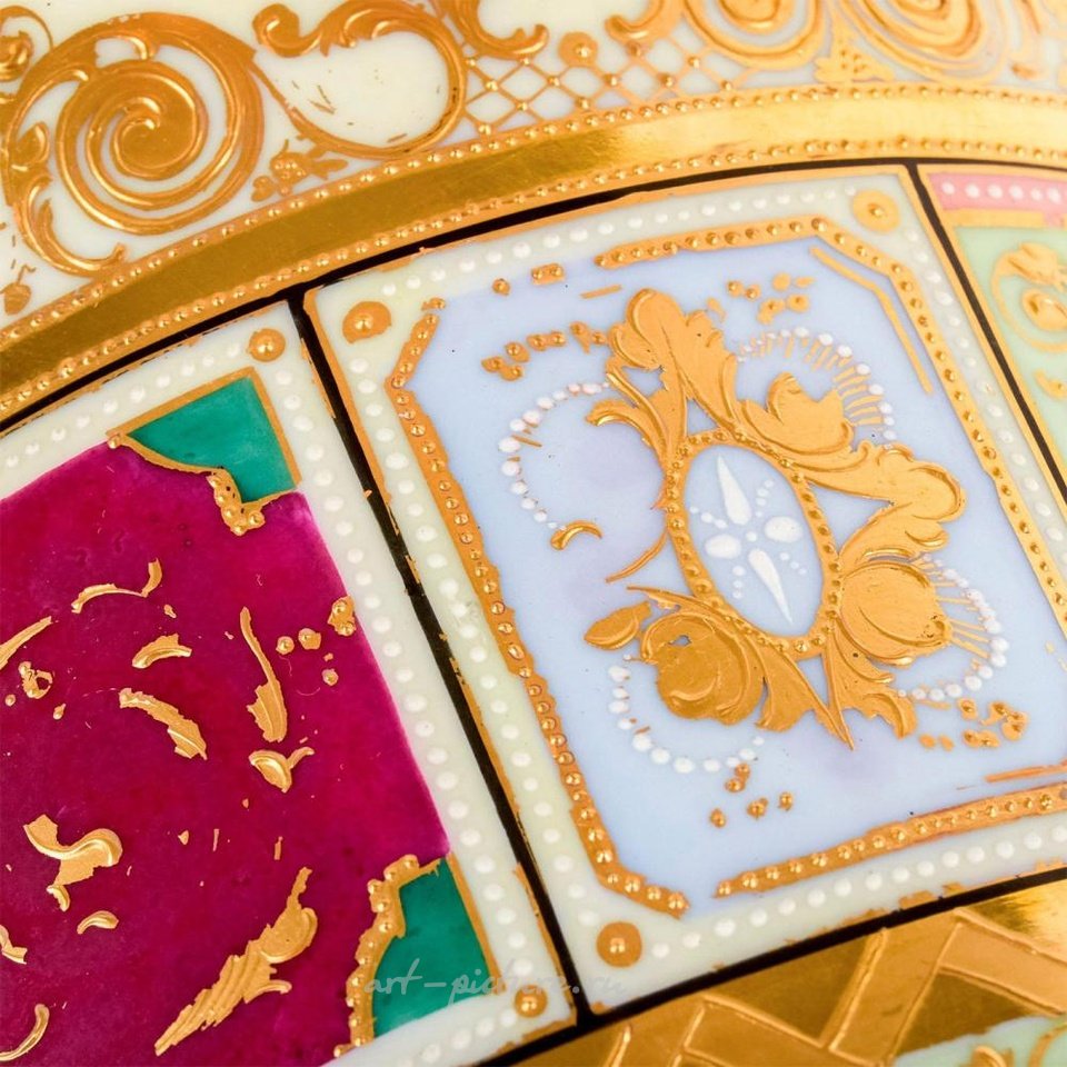 Royal Vienna , Фарфоровая ваза с пейзажем Франсуа Гренье