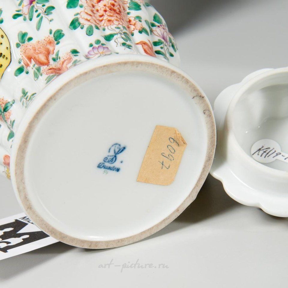 Royal Vienna , Фарфоровый набор "Имитация бамбука" с ручной росписью, 19/20 век.