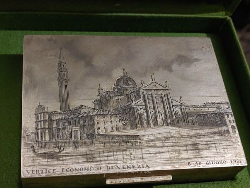 The Buccellati box is a state gift at the 13th G7 summit for Margaret Thatcher.