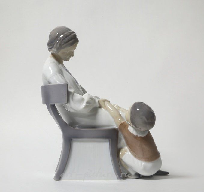 Мама Дики. Дания, г. Копенгаген, Bing & Grondahl