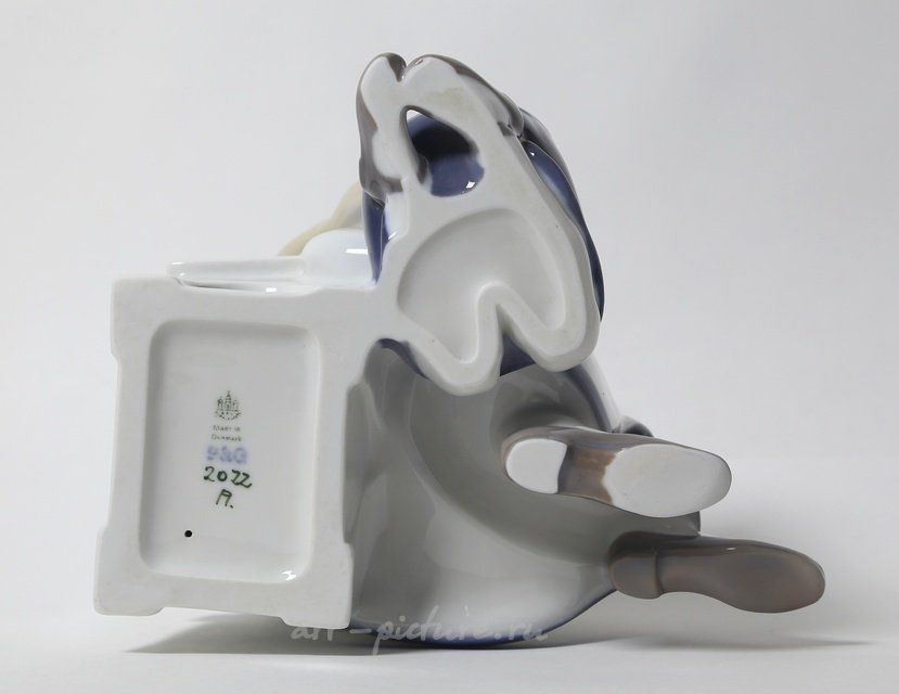 Мама с двумя детьми.Дания, г. Копенгаген, Bing & Grondahl