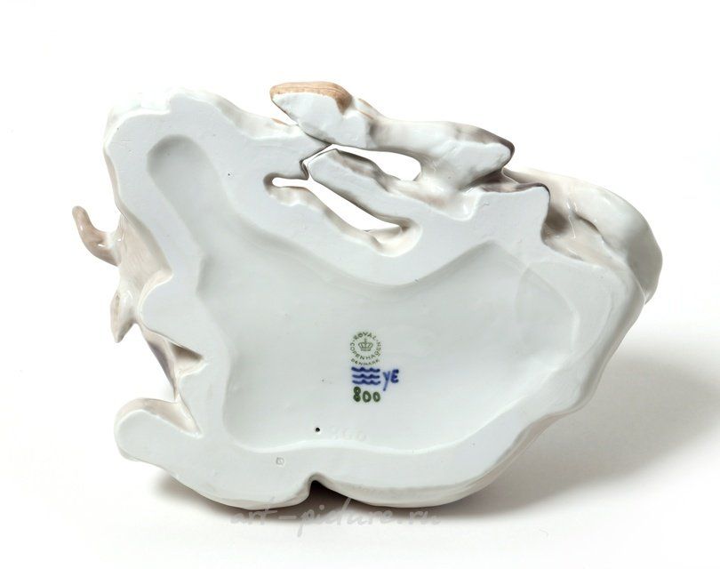 Корова с теленком. Дания, г. Копенгаген, Royal Copenhagen