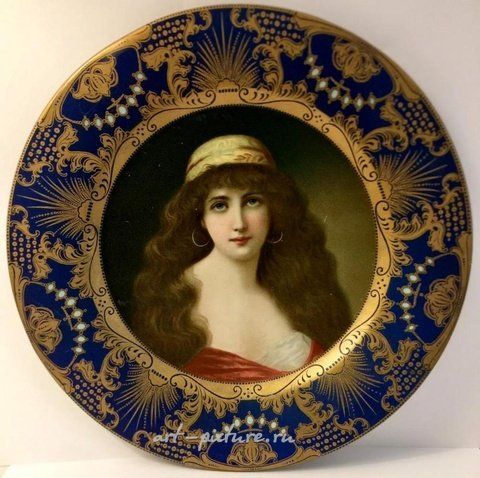 Royal Vienna, Фарфоровая пластина "Friends" с портретом молодой женщины, 1905 год