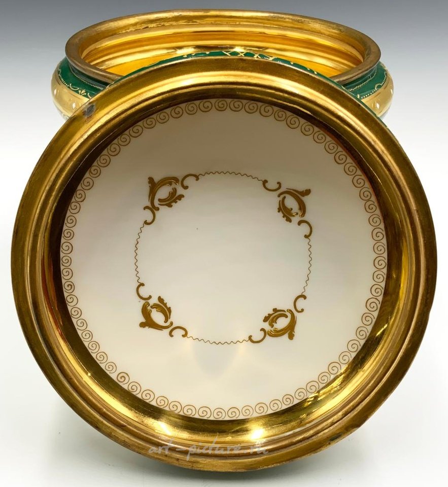 维也纳皇家瓷器 , 大型的中国古代出口瓷器覆盖罐。