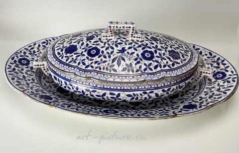 Royal Vienna, Фарфоровая посуда "Персидский рынок" - турка и тарелка