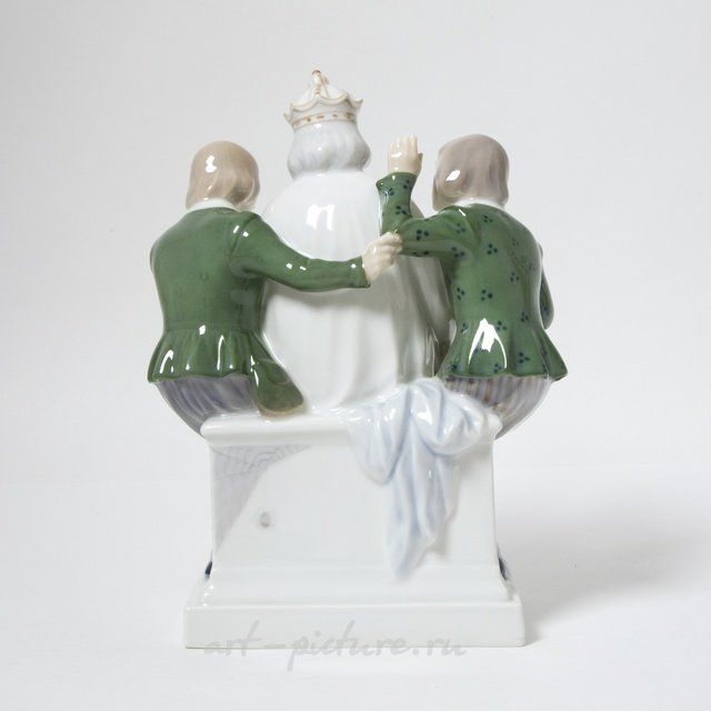 Новая одежка короля. Дания, г. Копенгаген, Royal Copenhagen