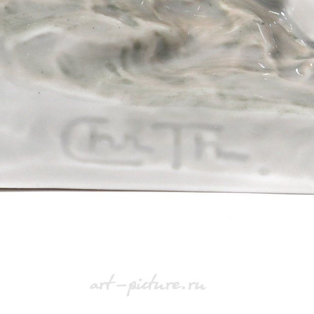 Девушка, собирающая картошку. Дания, г. Копенгаген, Royal Copenhagen