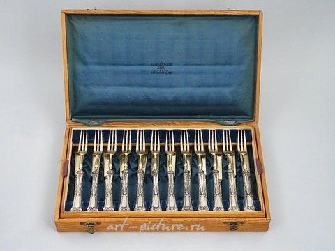 Русское серебро, Русский серебряный сервировочный набор с позолотой в оригинальном футляре