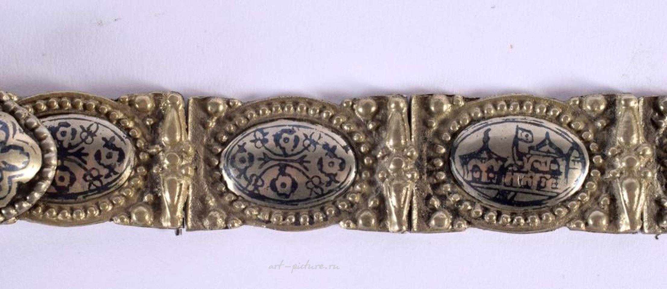 Russian silver , AN UNUSUAL NIELLO TYPE SILVER BELT Russian or Armenian, decorated with intricate designs and patterns.