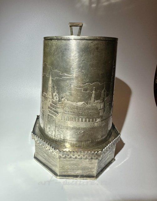 Презентационная кружка с видами Москвы, серебро, 5 артель