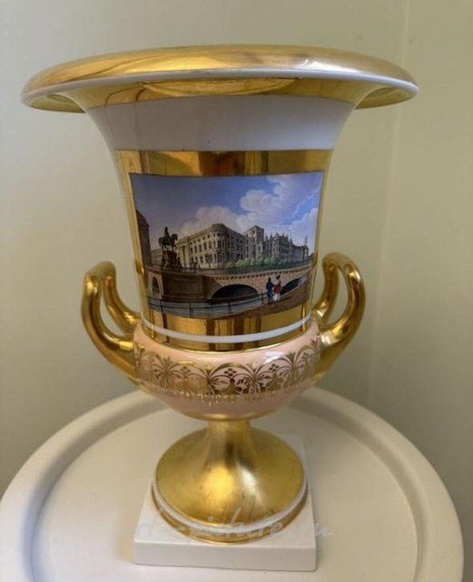 Ваза декоративная в виде кратера, в жанре «ведута» (архитектурные пейзажи) KPM