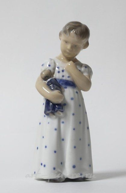 Девочка с куклой. Дания, г. Копенгаген, Royal Copenhagen