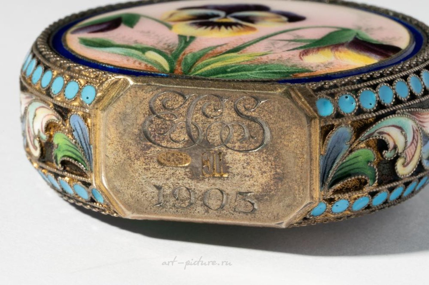 Русское серебро , Антикварный русский флакон для духов с эмалевой шамплевой росписью