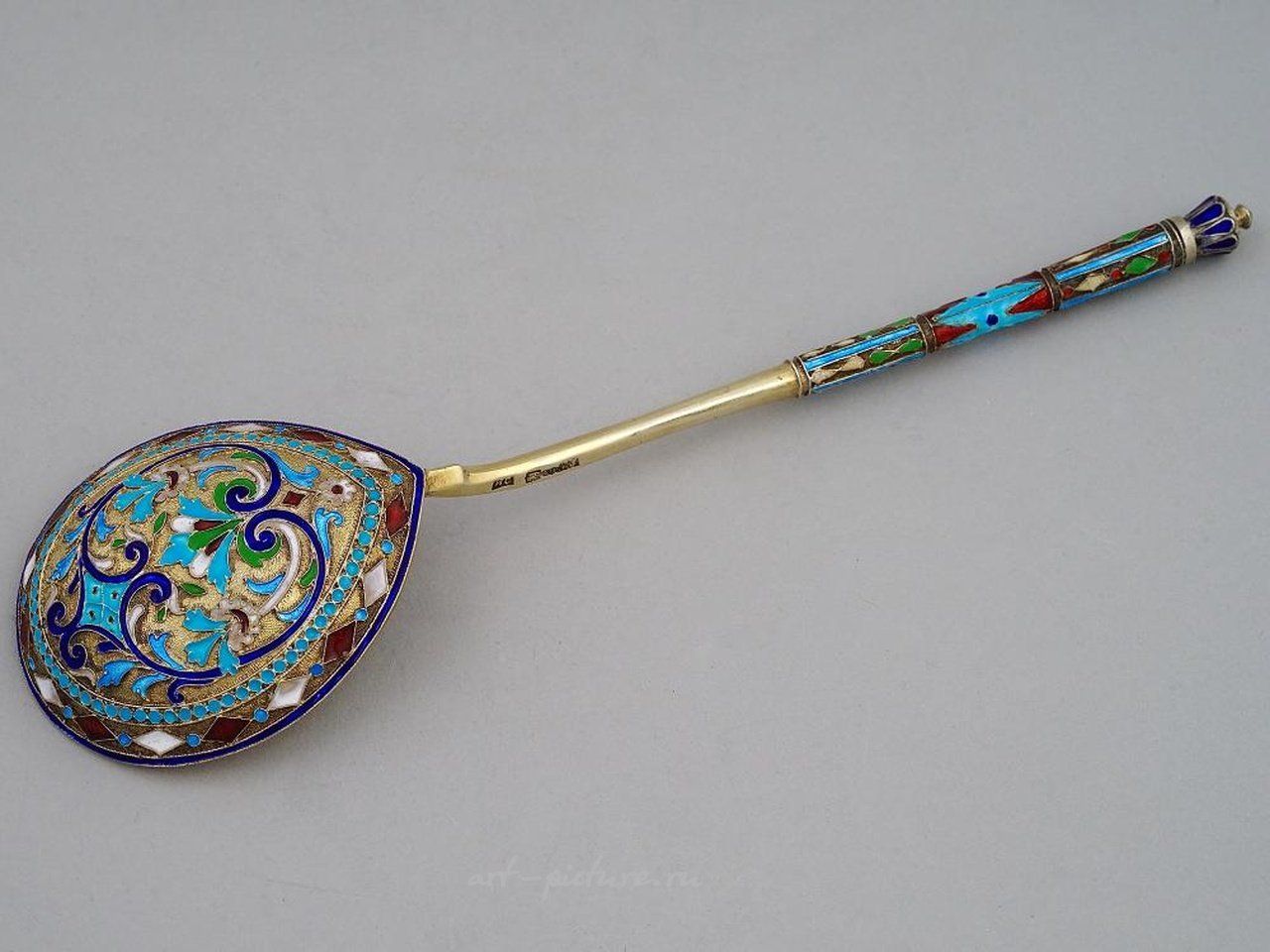 Русское серебро , Русская серебряная сахарница с ниелло от Ивана Салтыкова