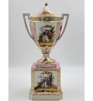 Royal Vienna,  {obj.name}}