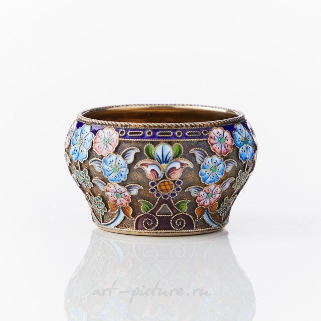 Солонка. Серебро, позолота, эмаль. 11 артель. Российская империя (Россия)