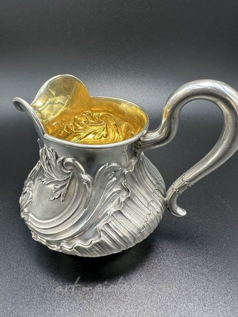 Молочник производства ювелирной мастерской К.Фаберже, Российская империя.