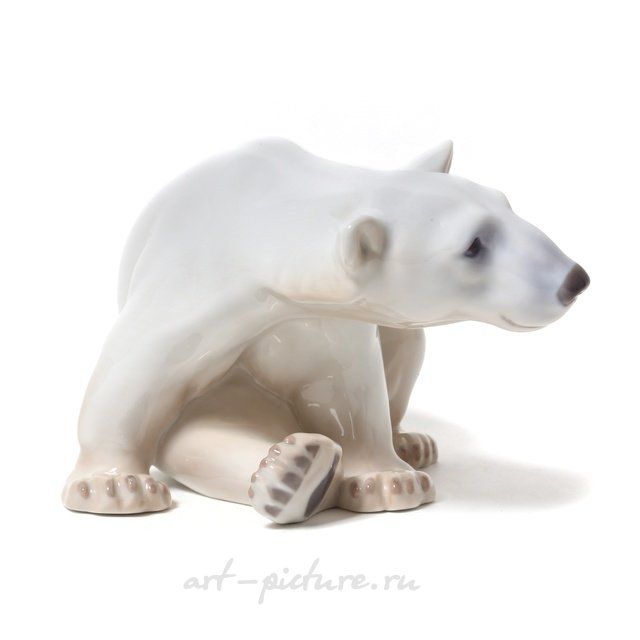Сидящий полярный белый медведь. Дания, г. Копенгаген, Bing & Grondahl. 1915г.